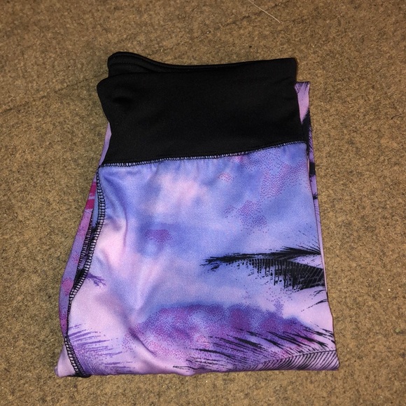 Colorful/Designed Leggings - Picture 2 of 2
